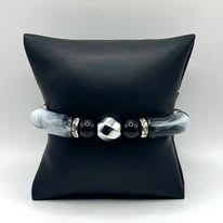 Gray Agate & Onyx Bracelet