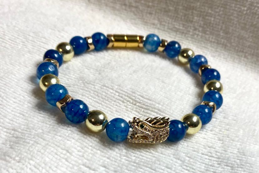 8mm Blue and Gold Bracelet with Animal Charm